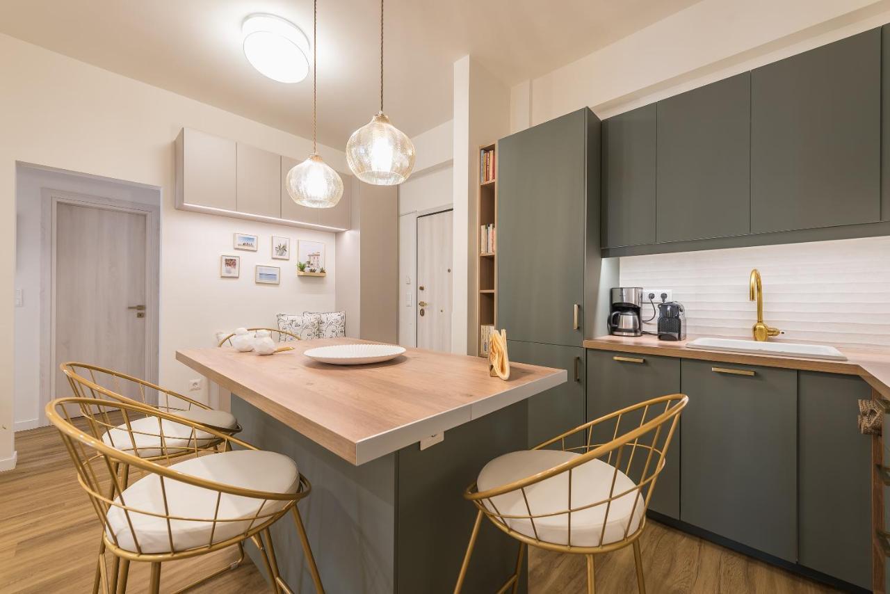 Chic And Comfort Home In Central Афіни Екстер'єр фото